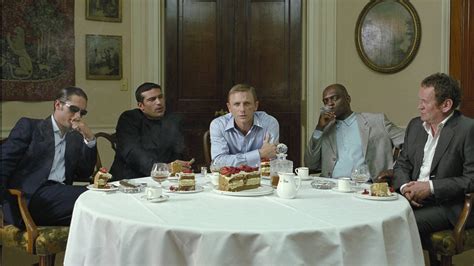 Watch Layer Cake (2004) .
